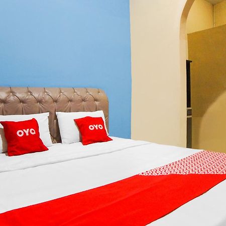 Oyo 92076 Sky Residence Cengkeh Medan Exterior foto