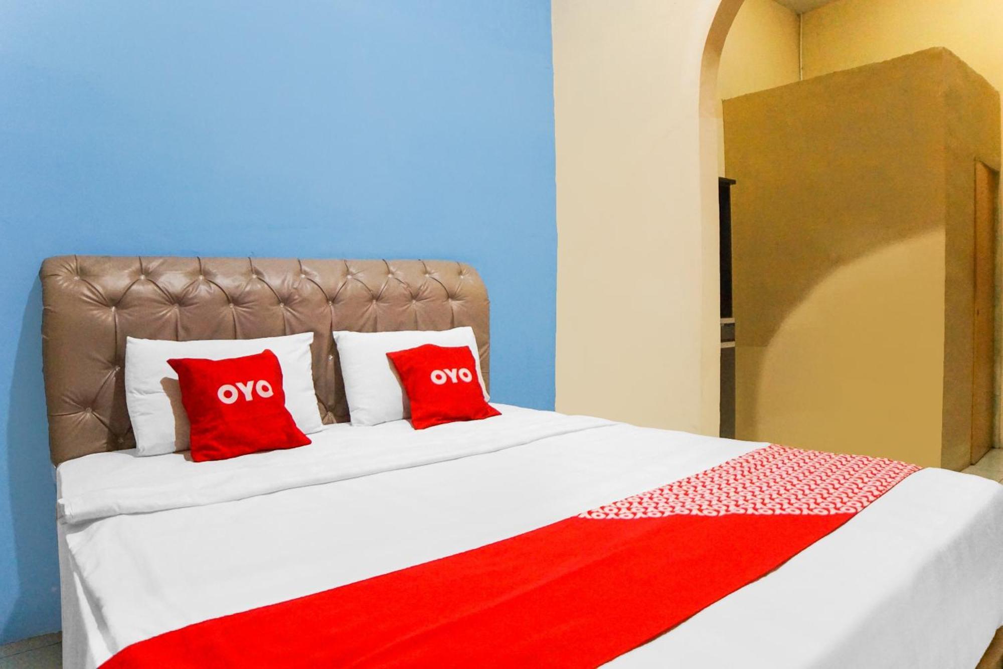 Oyo 92076 Sky Residence Cengkeh Medan Exterior foto